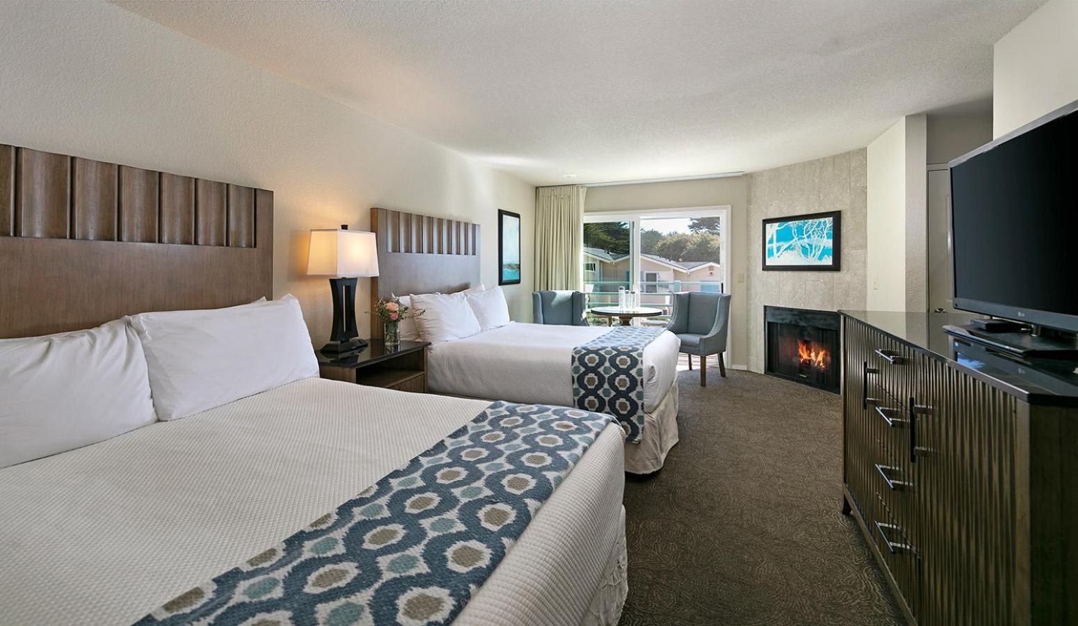 Cambria Landing Inn And Suites Exterior foto